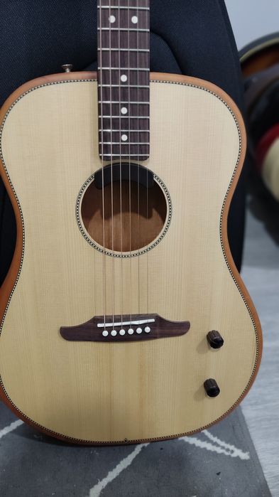 Fender Highway Series Dreadnought Rosewood Fingerboard, Natural