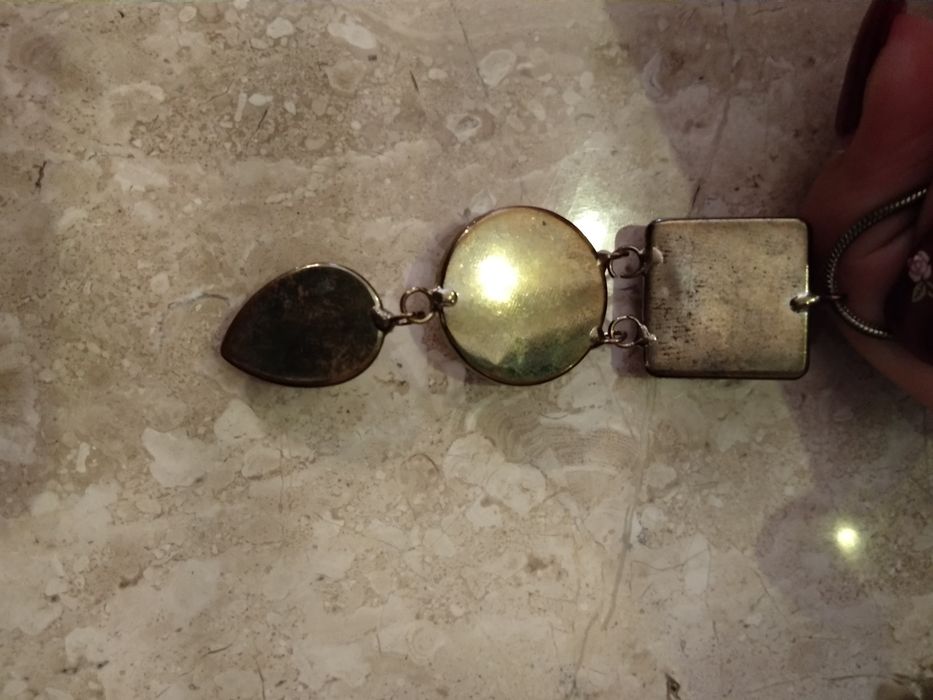 Łańcuszek z kamykami