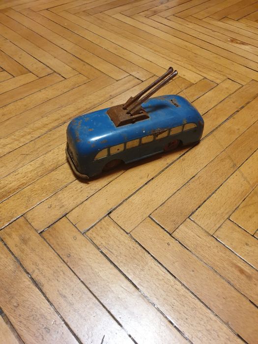 Игрушка тролейбус ЛАЗ СССР.