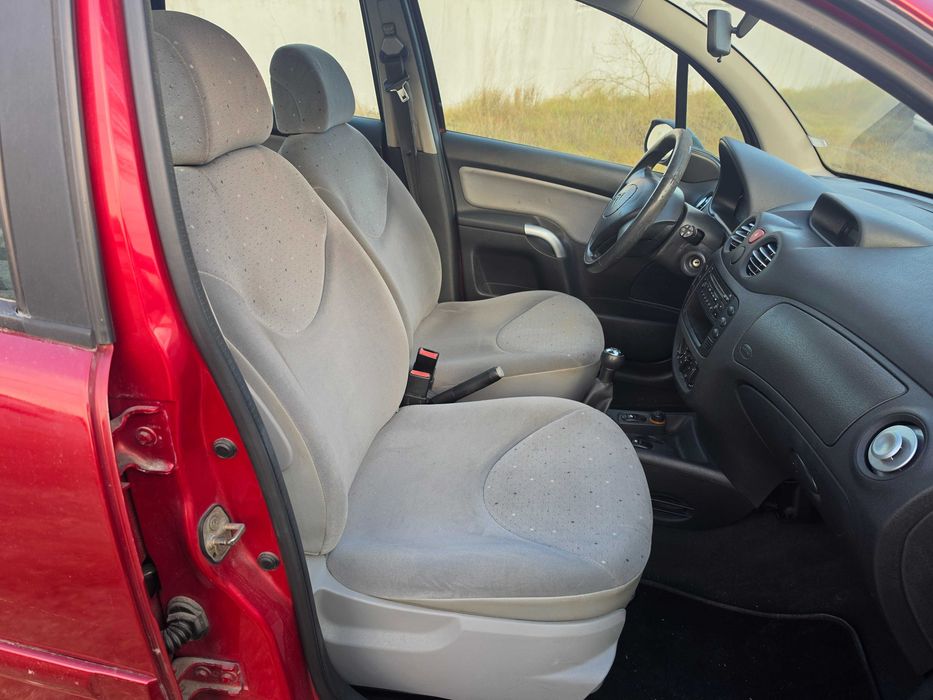 Citroën C3 1.2 com poucos quilometros