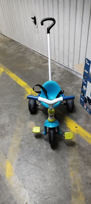 Triciclo criança + capacete