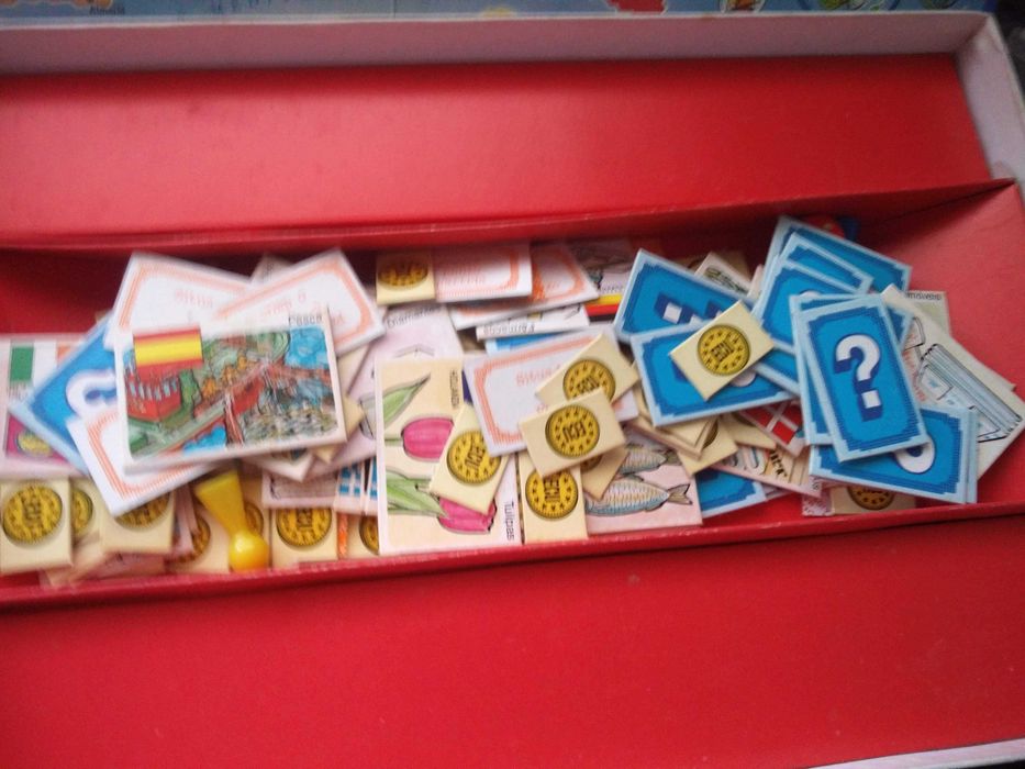 Jogo de Tabuleiro Conhecer a Europa da Majora::retro jogos clássicos