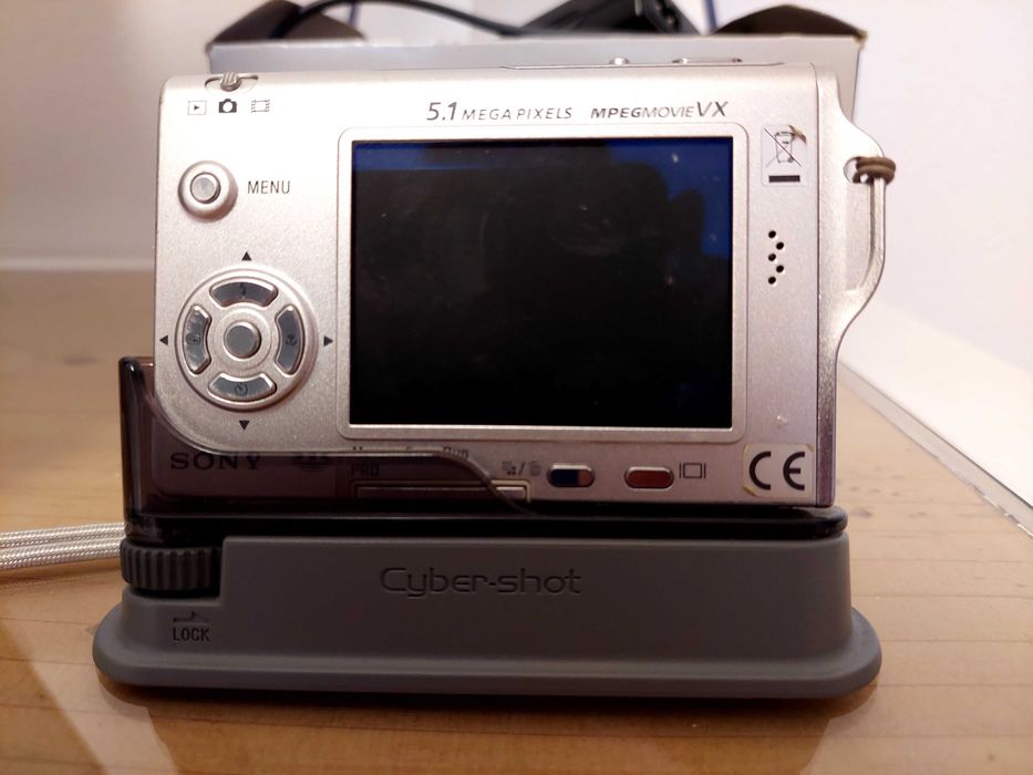 Camara fotográfica e de fimar SONY _ lentes Carl Zeiss