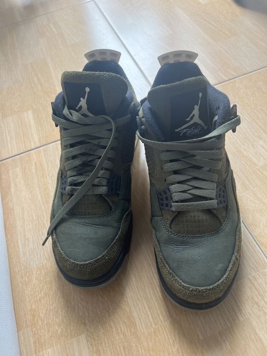 Air Jordan 4 Retro SE Craft "Medium Olive"