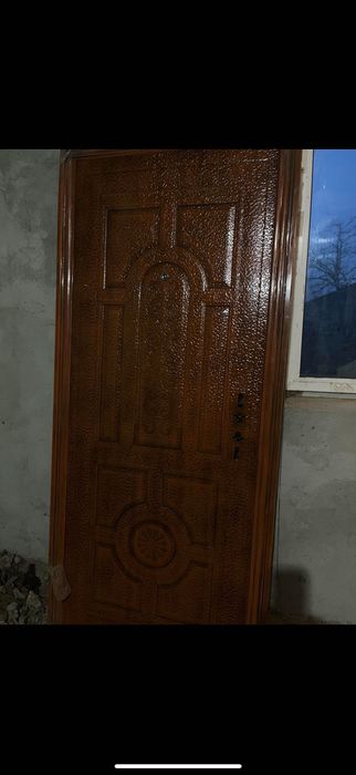 Двері б/у металеві