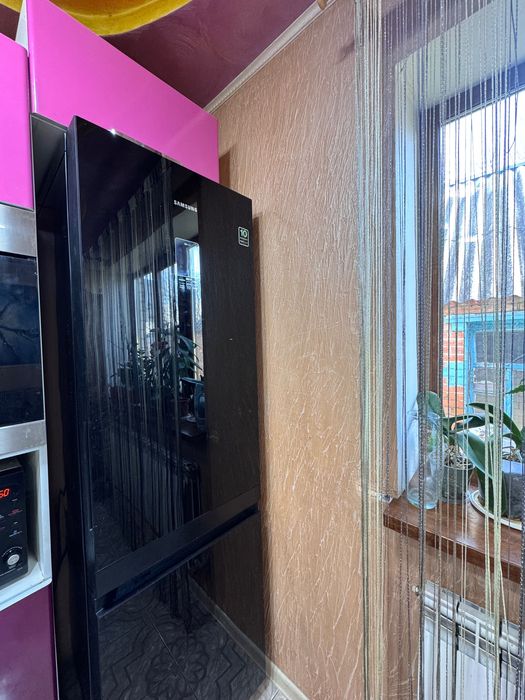 Холодильник б у  в гарному стані