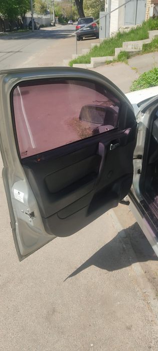 Дверь правая Опель астра g класик,седан .