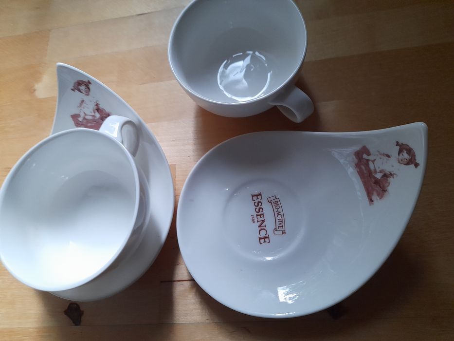 Filiżanka z talerzykiem łezka x2 Essence 1869