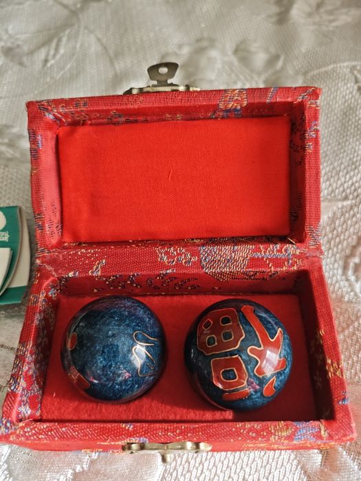 Продам массажные шары для рук