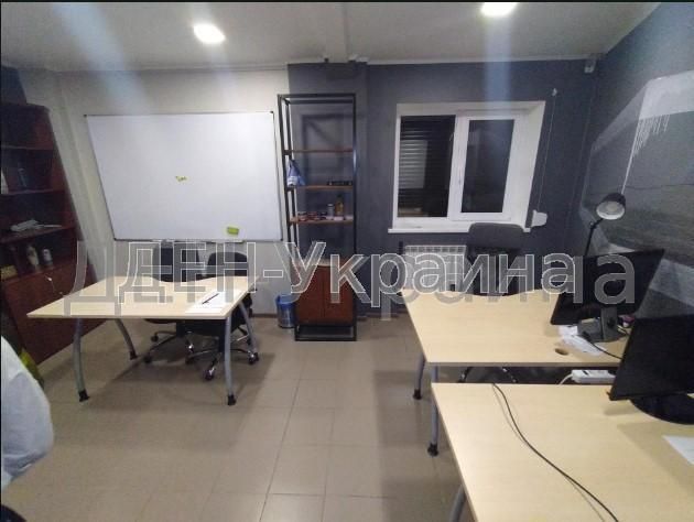 Оренда в центрі Києва офісу 70 кв.м. з ремонтом та своєю територією.