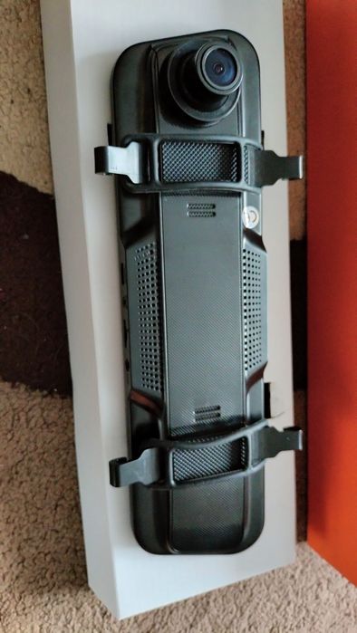 Дзеркало - відеореєстратор