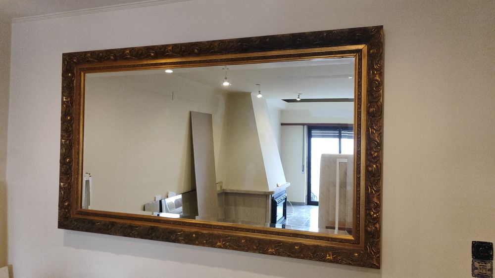 Espelho dourado trabalhado 1,75mx1,00m