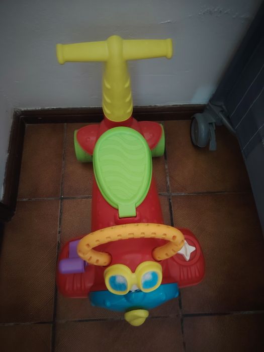 Chicco aviãozinho cavalgavel