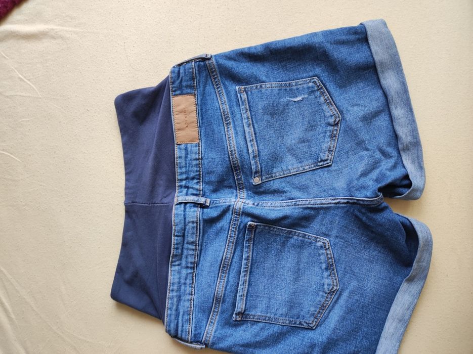 Шорти для вагітних.