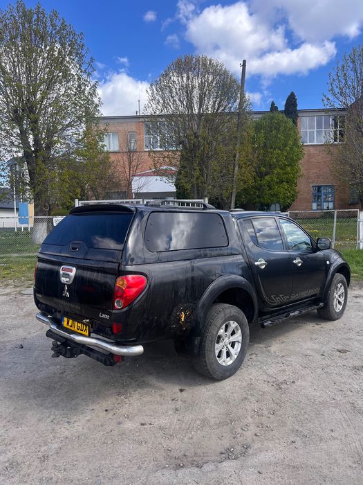 Mitsubishi L200 2011рік