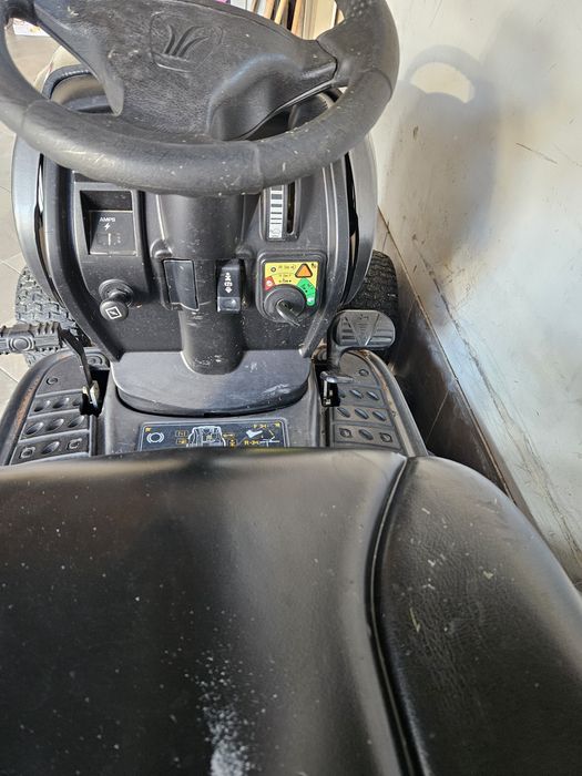 Traktorek kosiarka MTD  silnik Kawasaki  v2 24 KM  kosz hydrostat