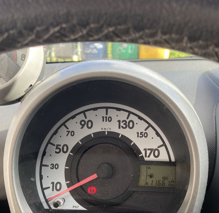 Peugeot 107 ano 2012