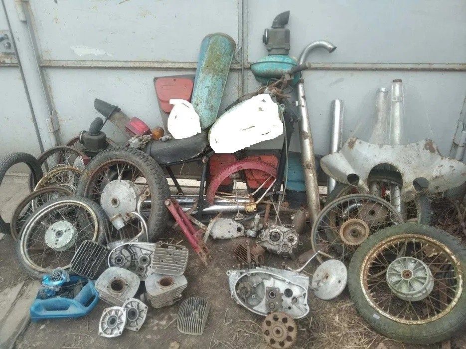 Мотозапчасти Из планета,Иж юпитер и другие.