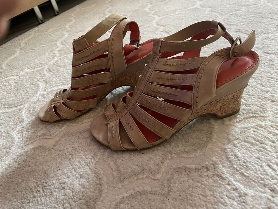 Skórzane markowe buty r. 38 bardzo wygodne