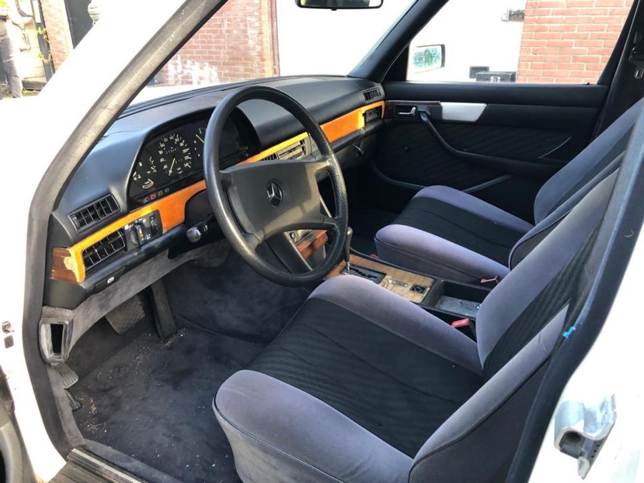 Mercedes-Benz 280S 1984