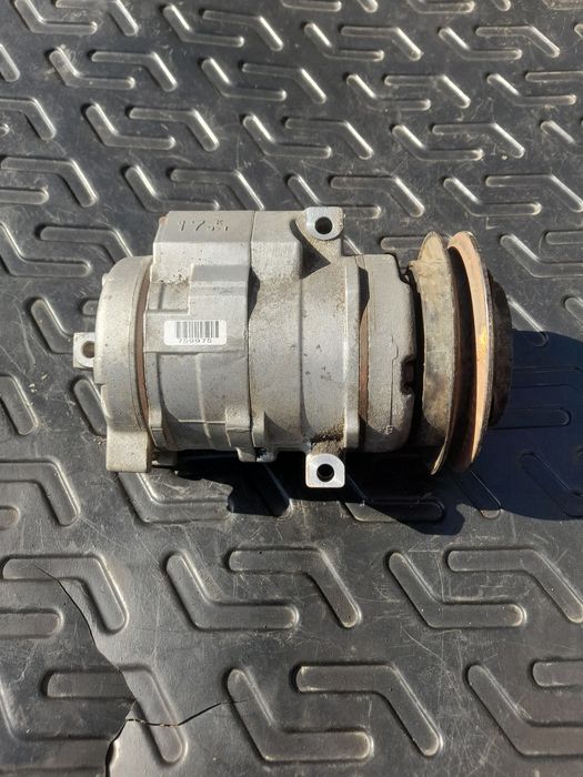 Компресор кондиционера Митсубиси Паджеро Вагон 4