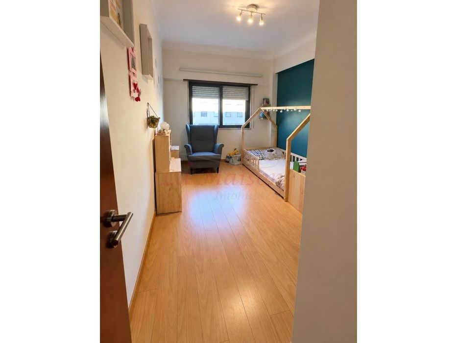 Apartamento T3 no Infantado