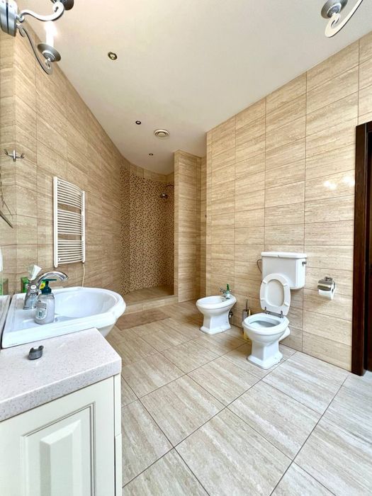 Здам в оренду будинок,Сокольники,700м2,вулиця Білоі акаціі