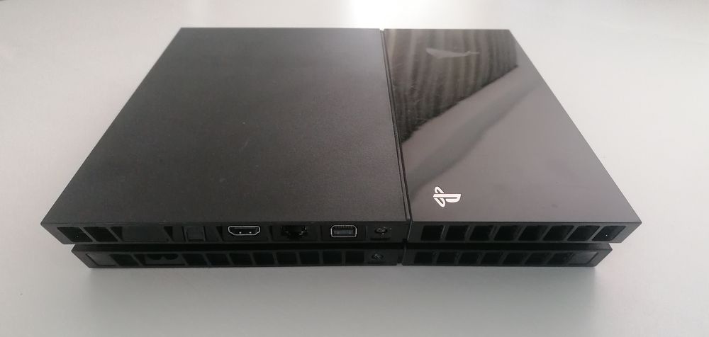Playstation 4 (PS4) - Desbloqueada