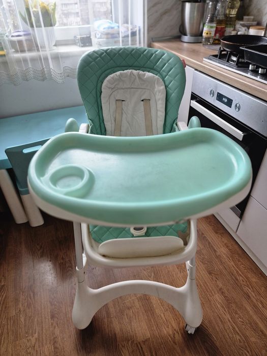 Годувальне крісло стільчик Carrelo