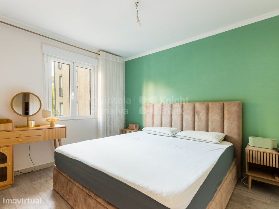 Apartamento T2+1 para arrendamento mobilado na Encarnação