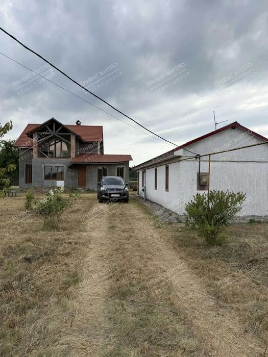 Купив - живеш - добудував | 2 будинки, 25 соток біля лісу