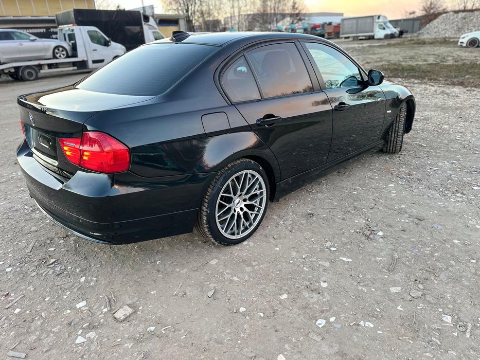 BMW E90 184km 2010 roku