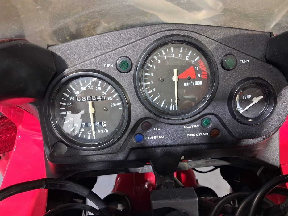 Vendo ou Troco por Carro CBR 600 F2 ano 1996