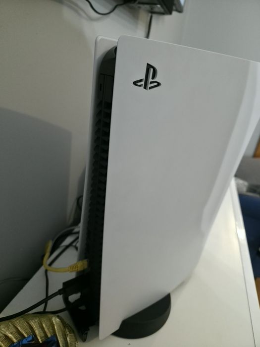 Konsola PlayStation 5 z napędem