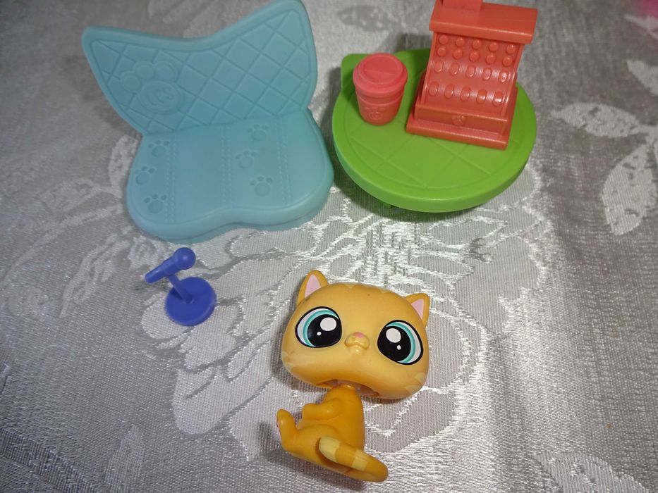 Kot kotek Fuzzy Gumbopaws Little Pet Shop LPS Hasbro + akcesoria