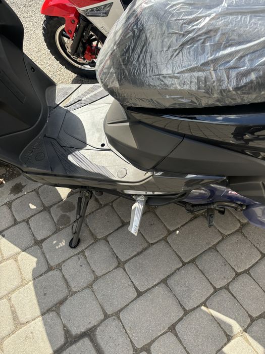 Скутер FORTE Canoe 150