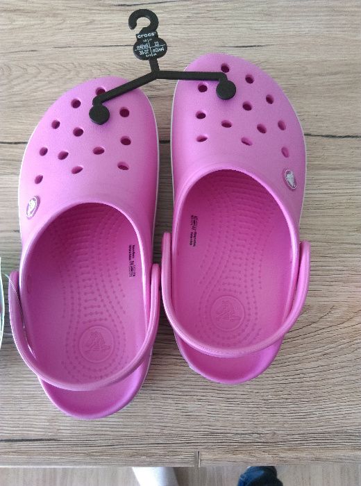 Klapki Buty dziewczęce Crocs roz.35