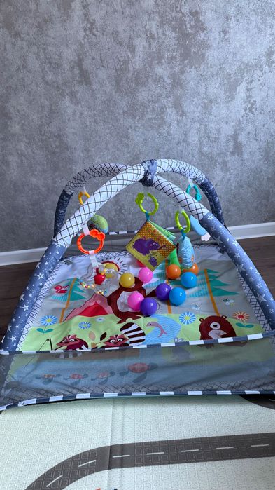 Дитячий килимок 3в1, 80×80×50см + 5 іграшок і 18 кульок