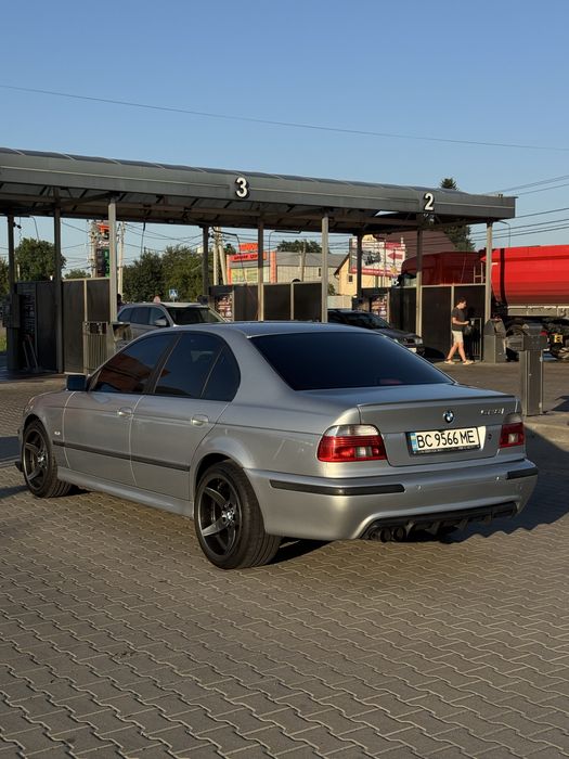 Продам Bmw e39 528i