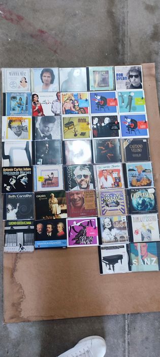 Vendo CDS Musica originais.