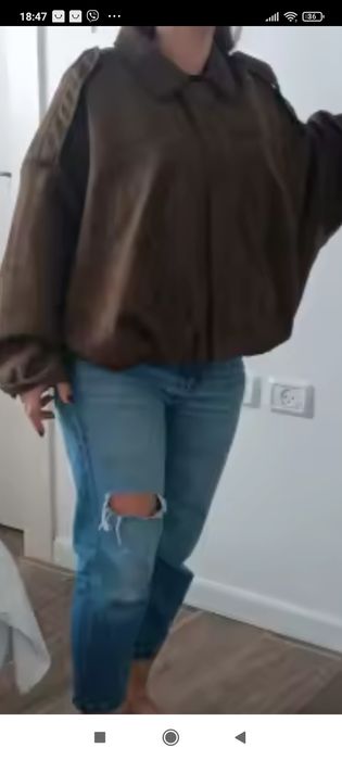 Об'ємна куртка-бомпер