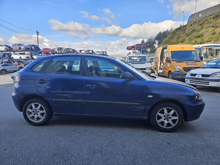 Seat Ibiza 6L 1.2i de 2003 para peças