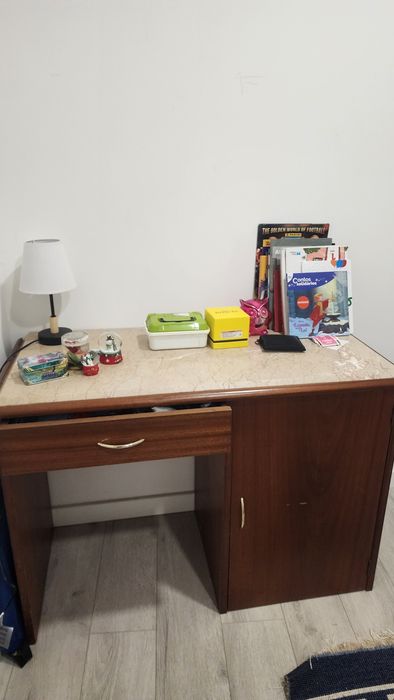 Secretaria com 1 gaveta