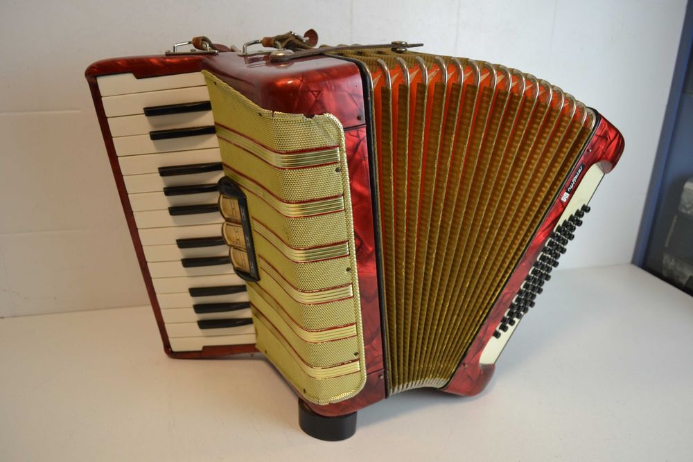 Cordeao Hohner Concerto I 2 Voz 48 Baixos. N 383