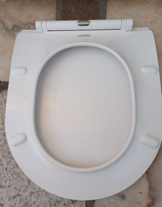 Tampa de  sanita