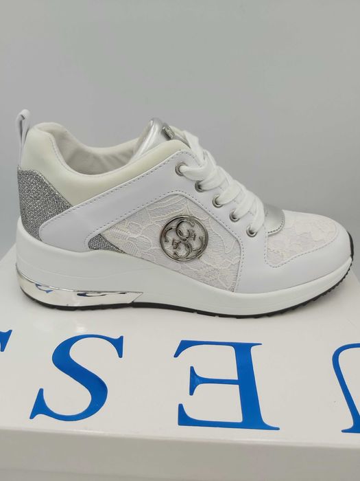 NOWE sneakersy GUESS białe koronka trampki rozmiar 38 platforma