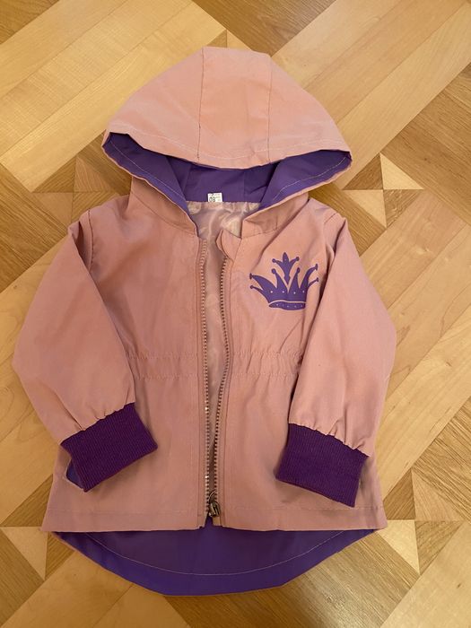 Весняні куртки на дівчинку