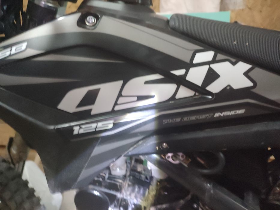 Пітбайк 125 кубів