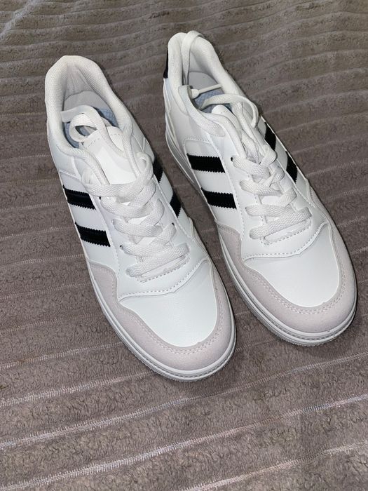 Кросівки Шкіряні