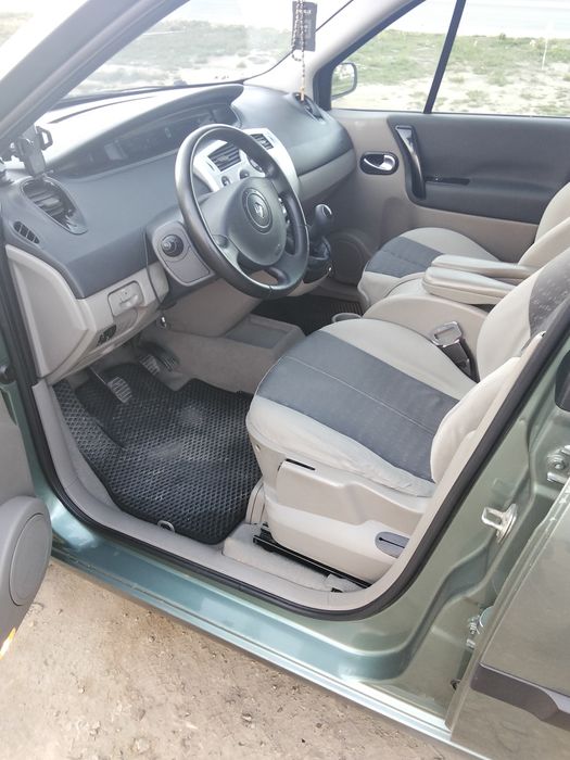 Renault Scenic в доброму стані